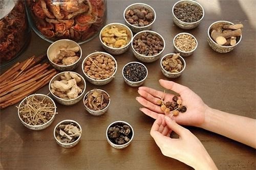 Bài thuốc Đông Y trị viêm âm đạo