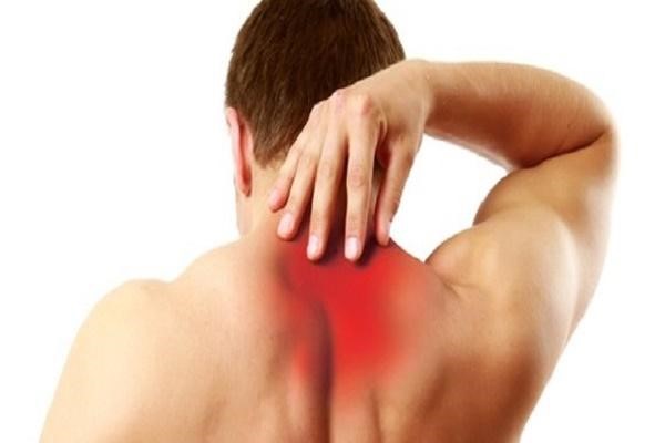 Đau vai gáy do thoát vị đĩa đệm cột sống cố