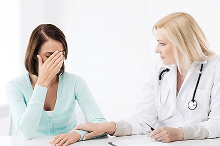 Cần đến khám bác sĩ thường xuyên để phát hiện bệnh