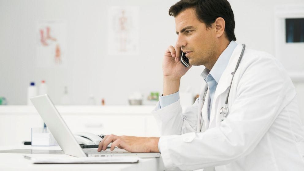 Người bệnh nên đến gặp bác sĩ để có phương pháp điều trị hiệu quả