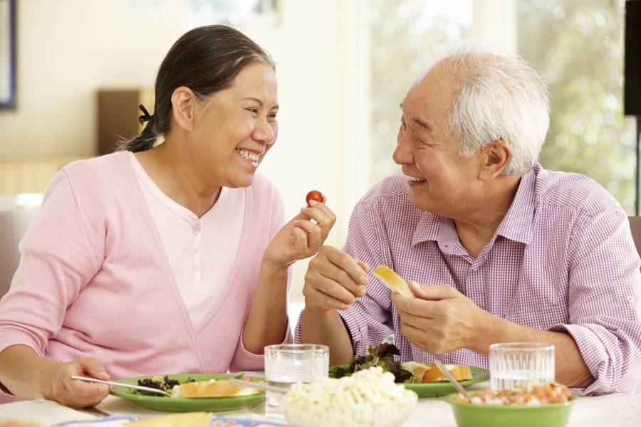 Người bị bệnh Huntington cần có người chăm sóc và trò chuyện hàng ngày