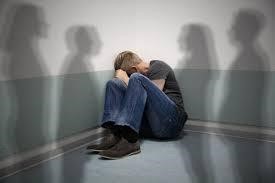 Người mắc tâm thần phân liệt thường xa lánh người xung quanh