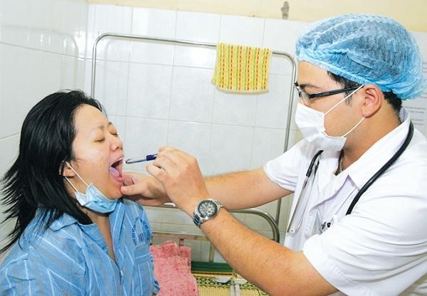 Nên thực hiện điều trị nhanh chóng khi xuất hiệu triệu chứng nhẹ của bệnh cúm